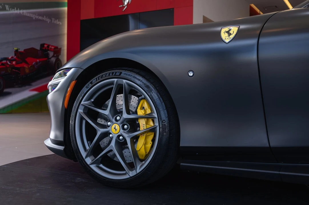 2021 Ferrari Roma - Image 4 of 31
