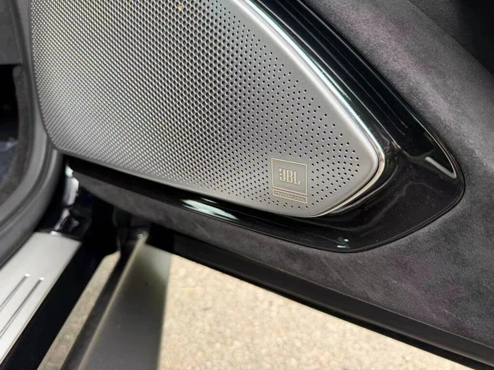 2021 Ferrari Roma - Image 10 of 31