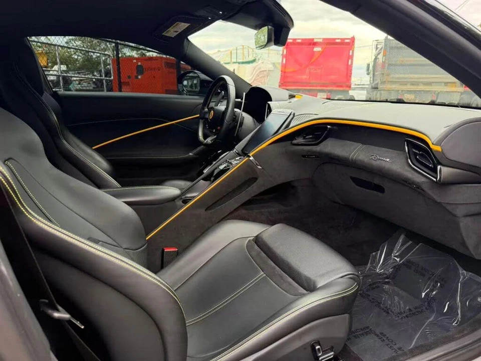 2021 Ferrari Roma - Image 8 of 31