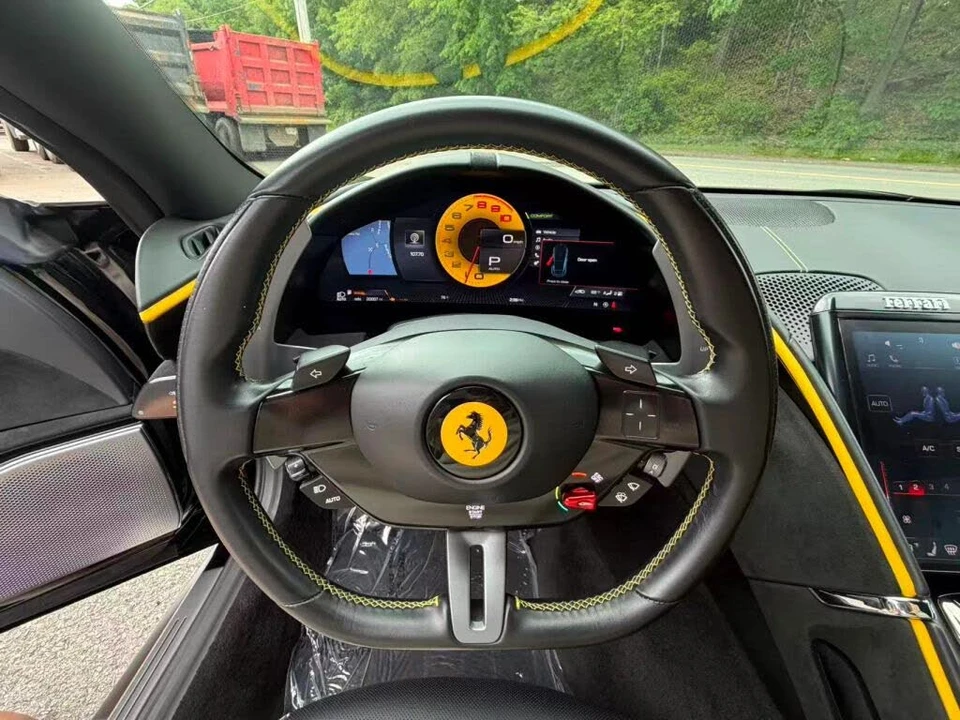 2021 Ferrari Roma - Image 19 of 31
