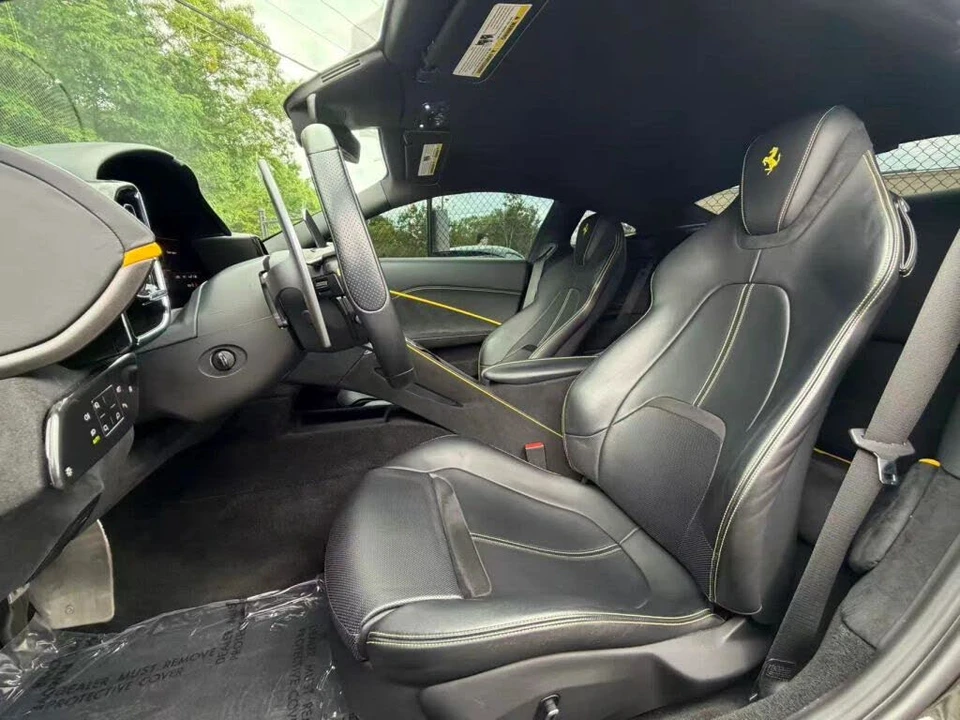 2021 Ferrari Roma - Image 21 of 31
