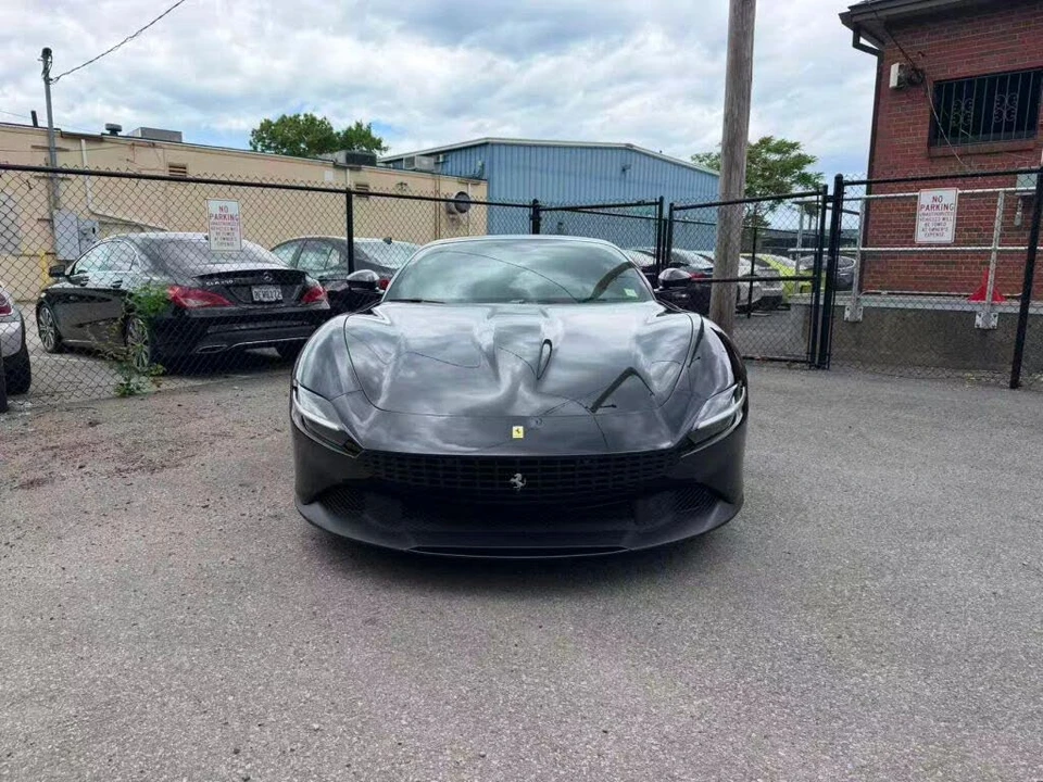 2021 Ferrari Roma - Image 2 of 31