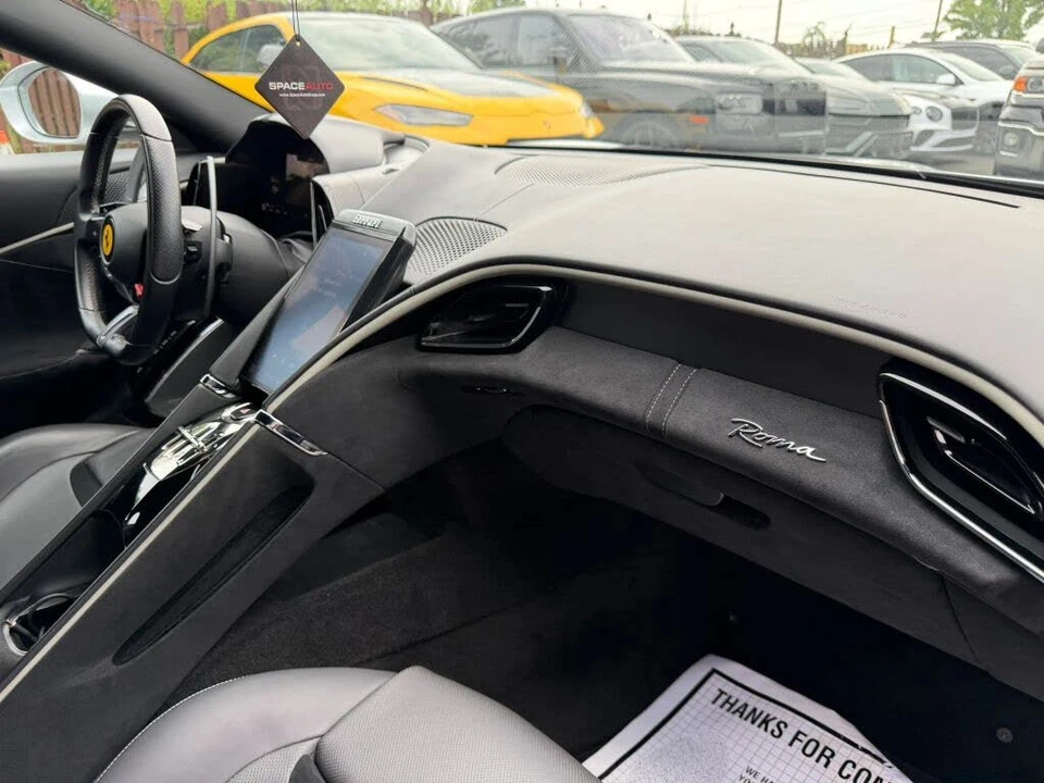 2021 Ferrari Roma - Image 23 of 31