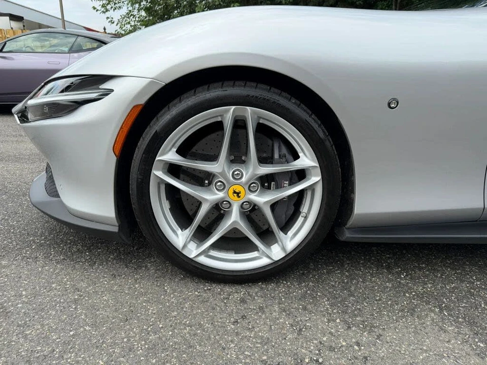 2021 Ferrari Roma - Image 11 of 31