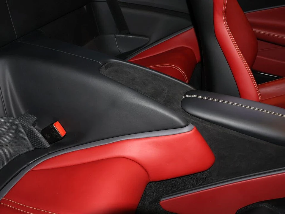 2021 Ferrari Roma - Image 30 of 31