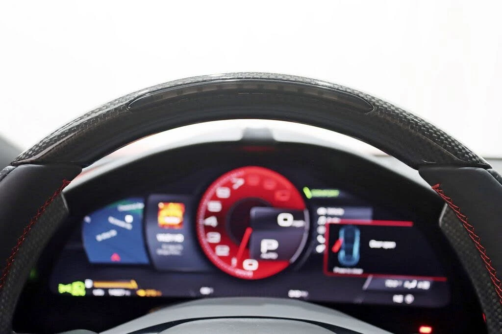 2021 Ferrari Roma - Image 19 of 31