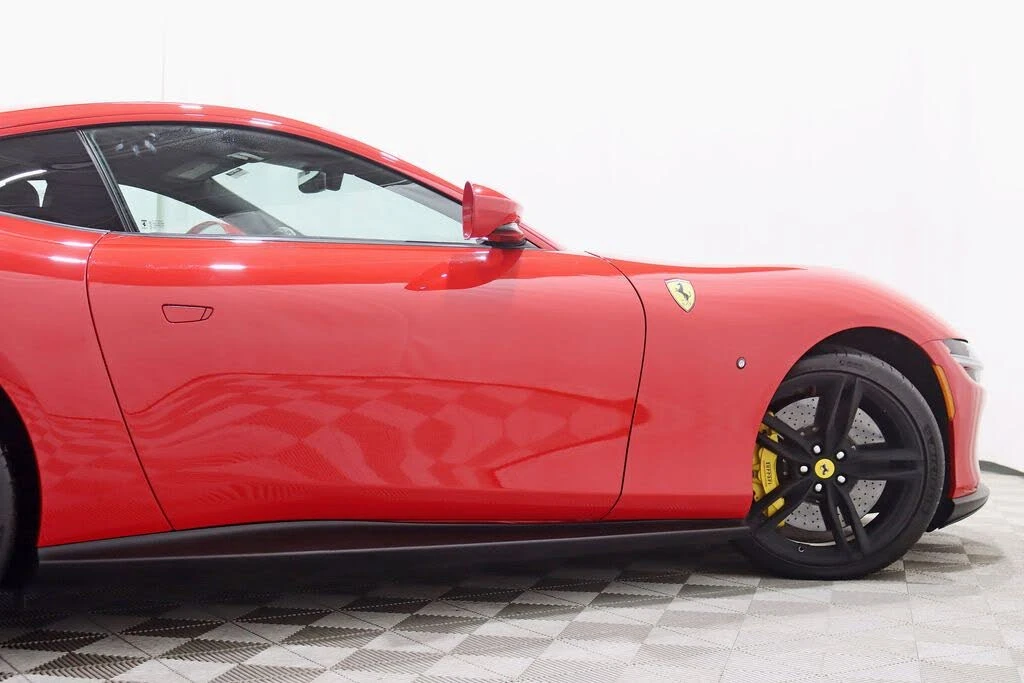 2021 Ferrari Roma - Image 12 of 31