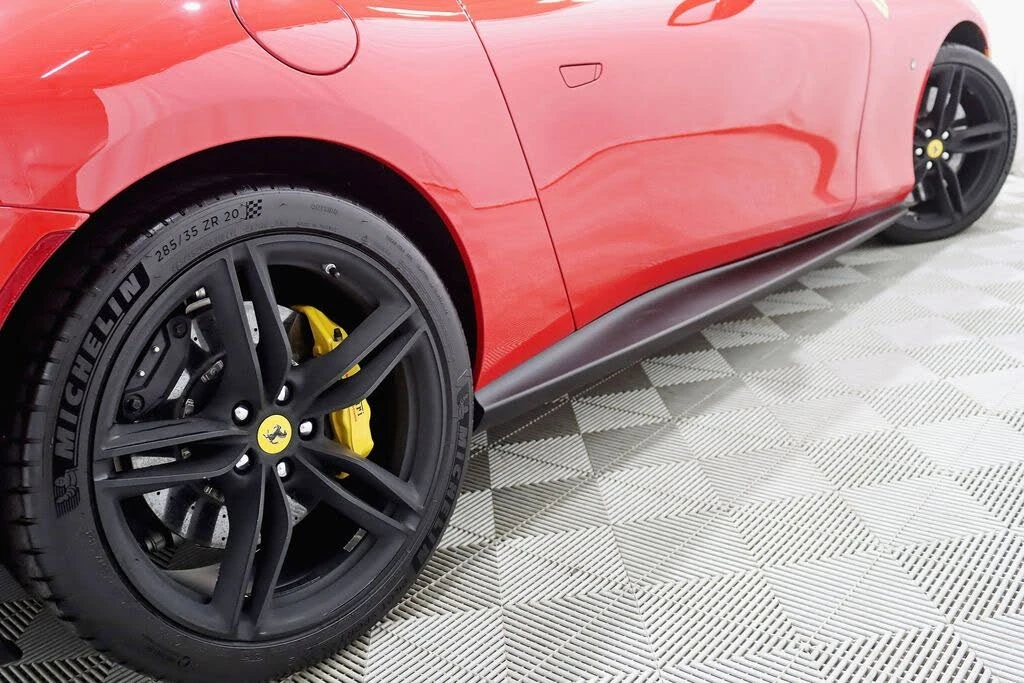2021 Ferrari Roma - Image 13 of 31