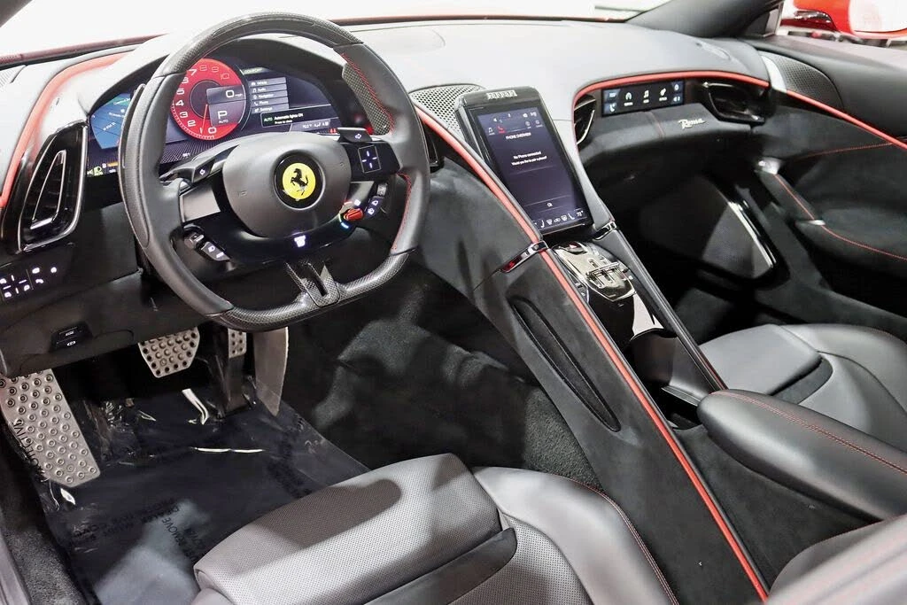2021 Ferrari Roma - Image 17 of 31