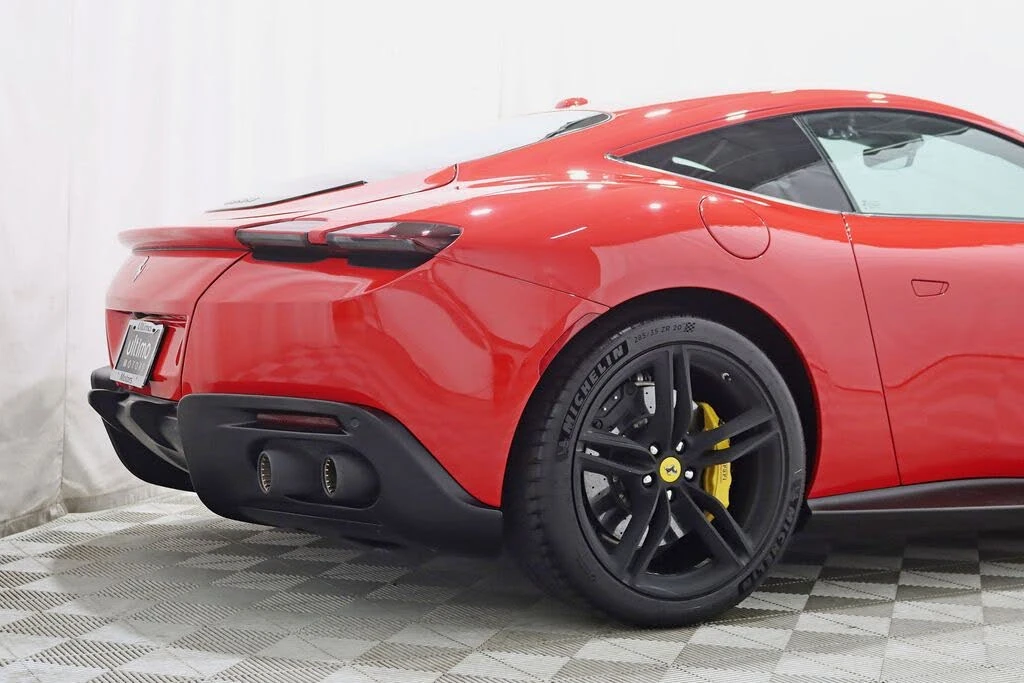 2021 Ferrari Roma - Image 11 of 31
