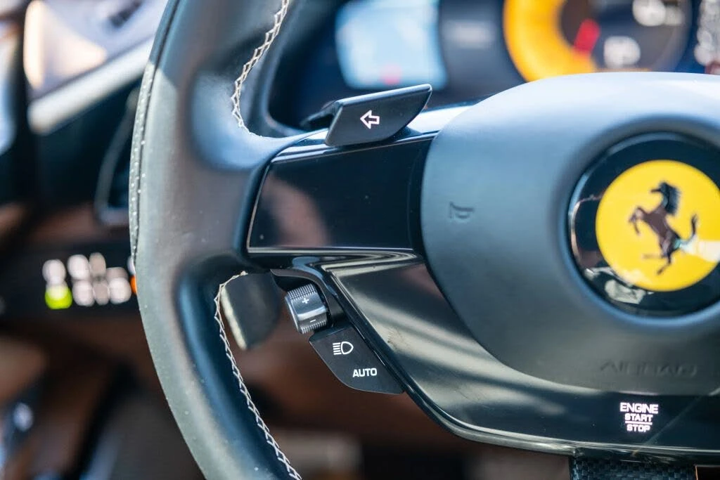 2021 Ferrari Roma - Image 23 of 31