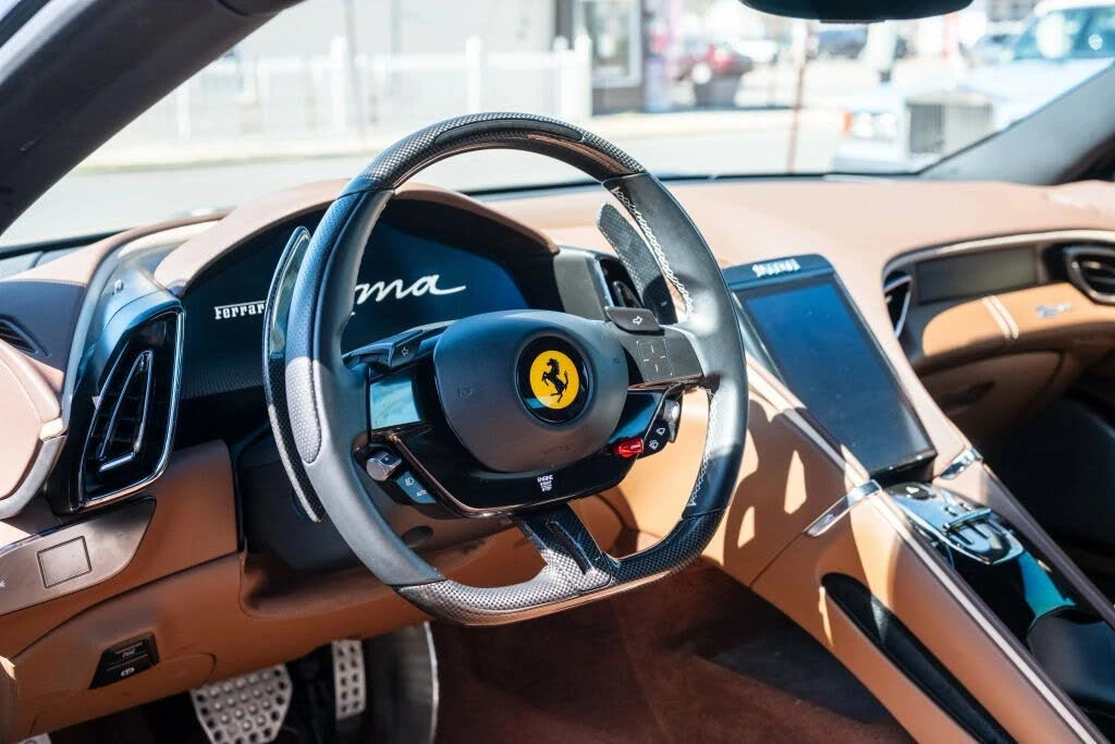 2021 Ferrari Roma - Image 19 of 31