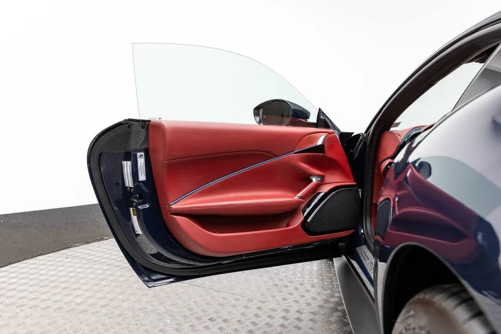2021 Ferrari Roma - Image 25 of 31