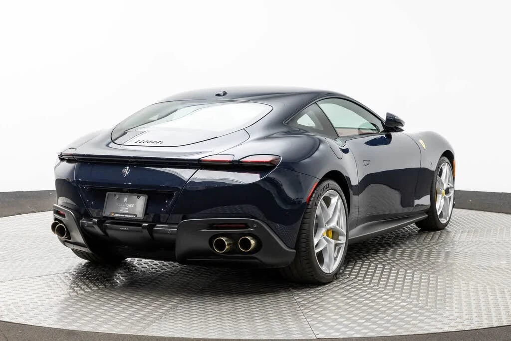 2021 Ferrari Roma - Image 24 of 31