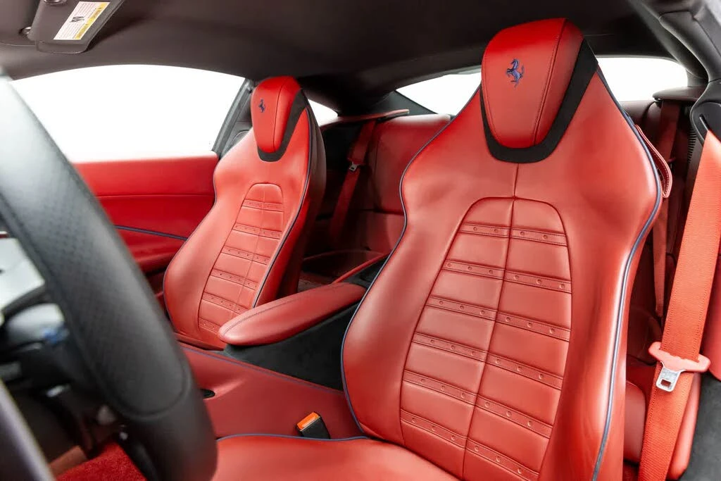 2021 Ferrari Roma - Image 12 of 31