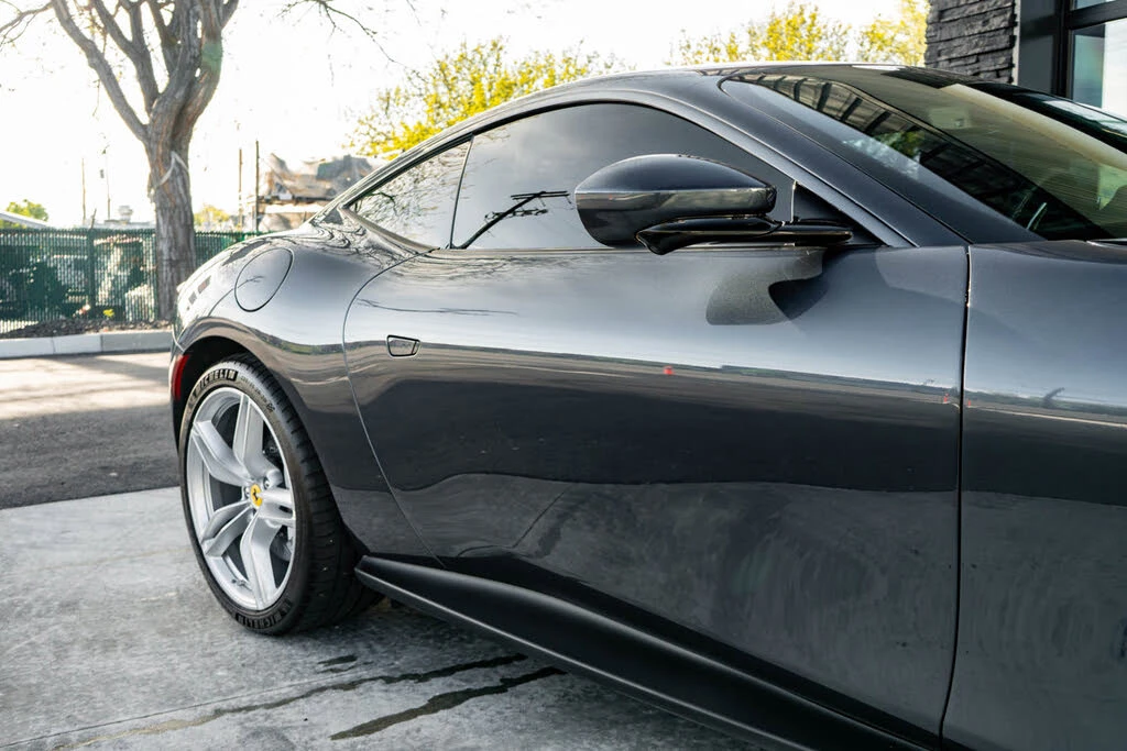 2021 Ferrari Roma - Image 14 of 31
