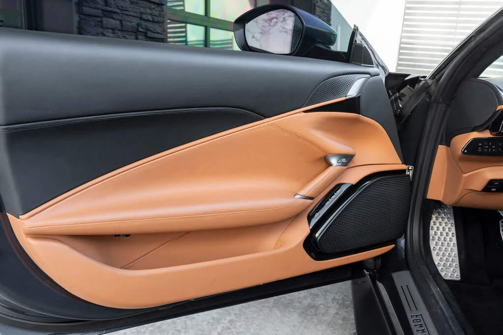 2021 Ferrari Roma - Image 19 of 31
