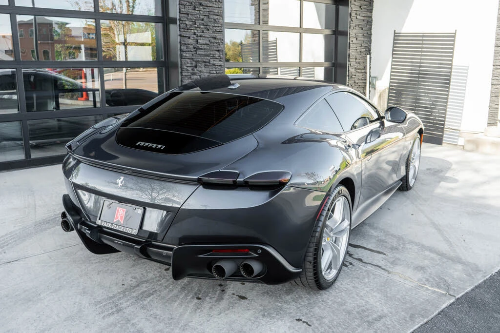 2021 Ferrari Roma - Image 12 of 31
