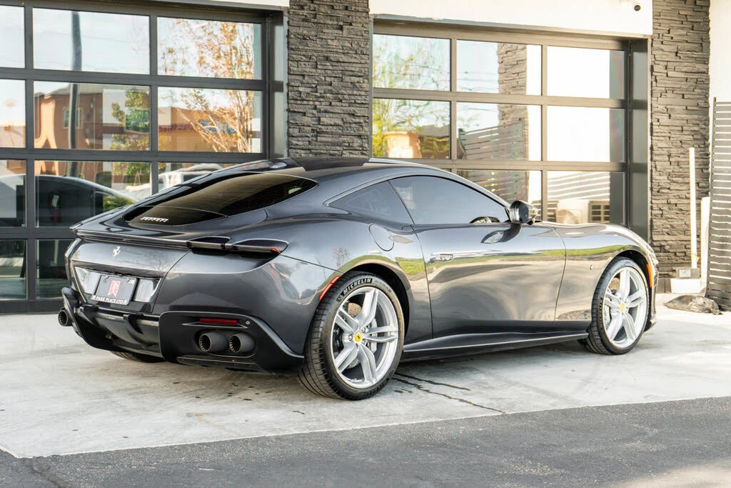 2021 Ferrari Roma - Image 11 of 31