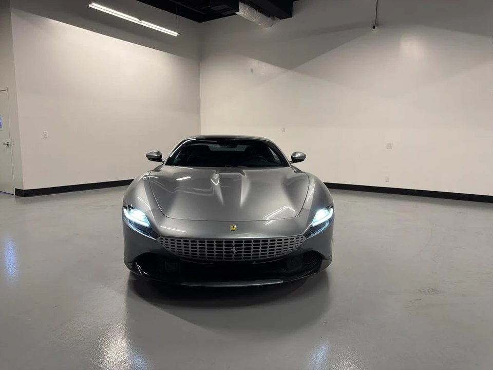 2021 Ferrari Roma - Image 13 of 31