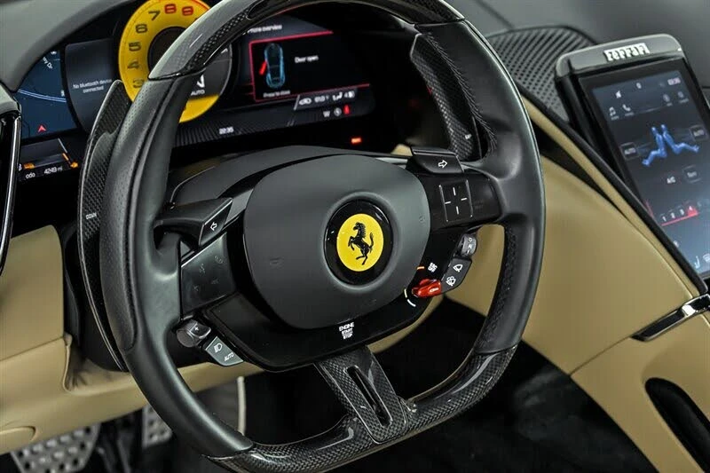 2021 Ferrari Roma - Image 24 of 31