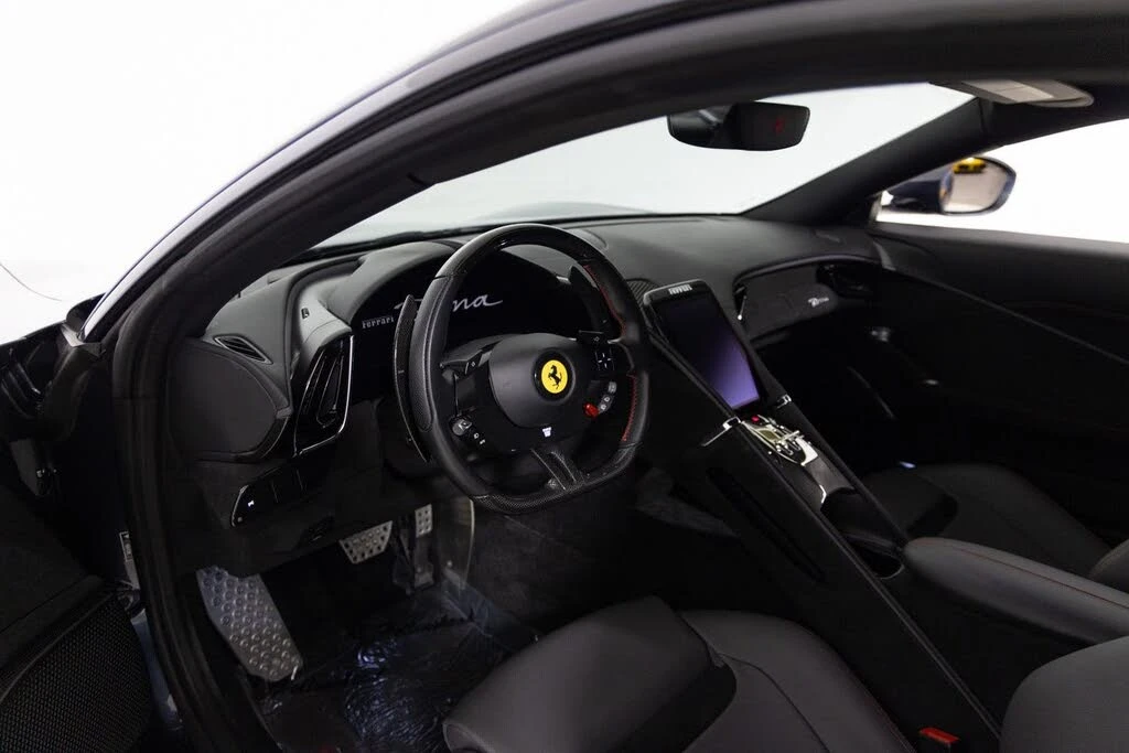 2021 Ferrari Roma - Image 19 of 31