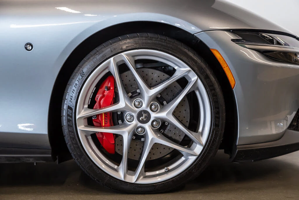 2021 Ferrari Roma - Image 14 of 31