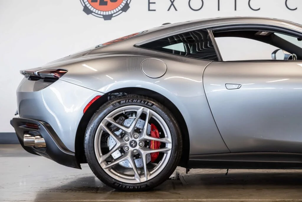 2021 Ferrari Roma - Image 11 of 31