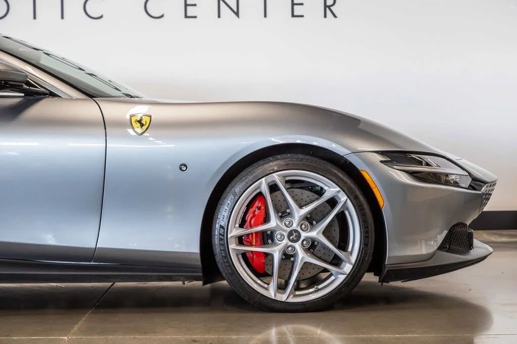 2021 Ferrari Roma - Image 13 of 31