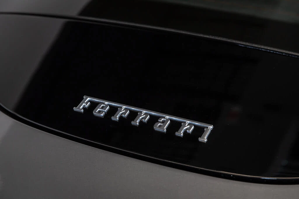 2021 Ferrari Roma - Image 27 of 31