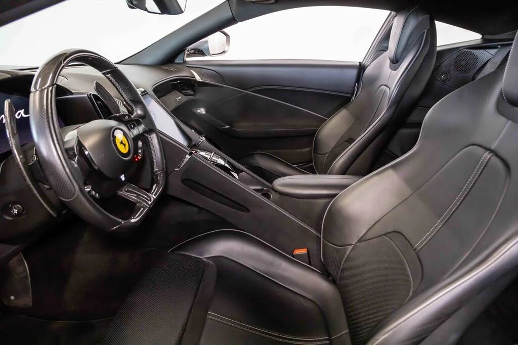 2021 Ferrari Roma - Image 29 of 31