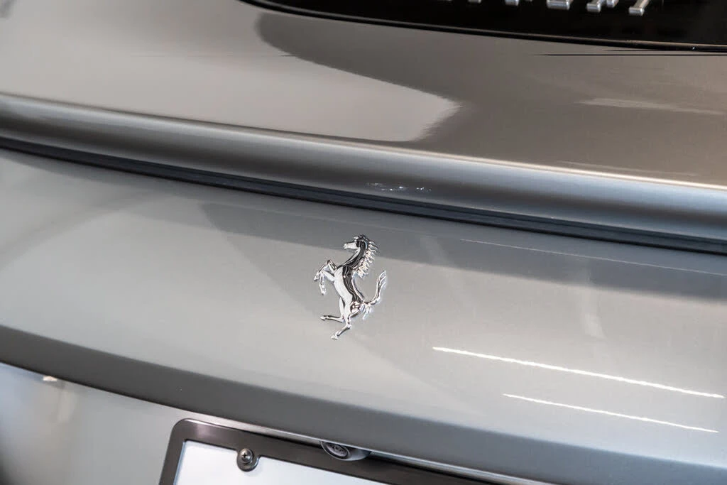 2021 Ferrari Roma - Image 26 of 31