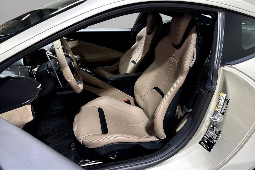 2021 Ferrari Roma - Image 19 of 31