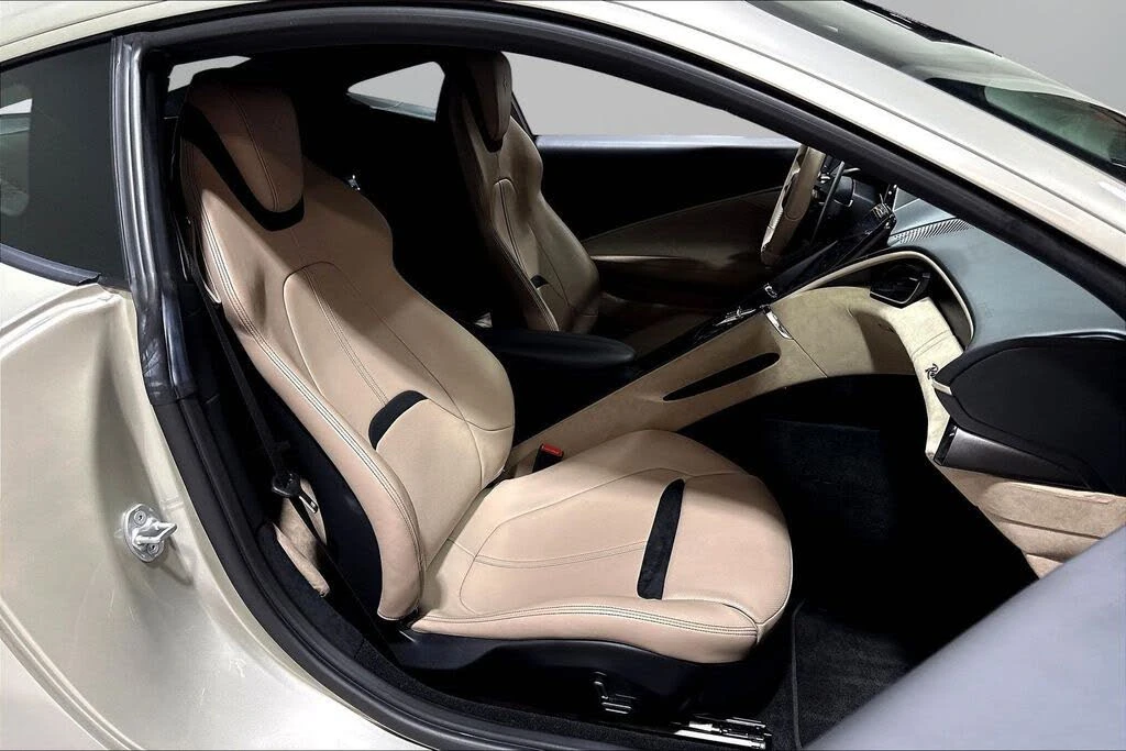 2021 Ferrari Roma - Image 25 of 31