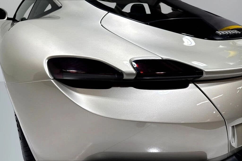 2021 Ferrari Roma - Image 21 of 31