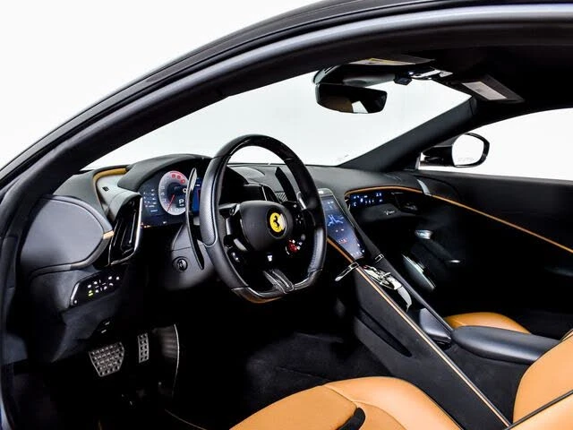 2021 Ferrari Roma - Image 25 of 31