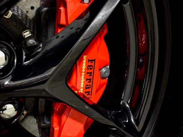 2021 Ferrari Roma - Image 21 of 31