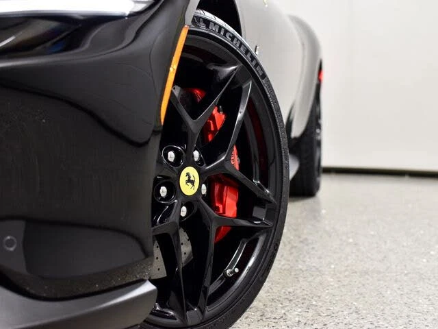 2021 Ferrari Roma - Image 11 of 31