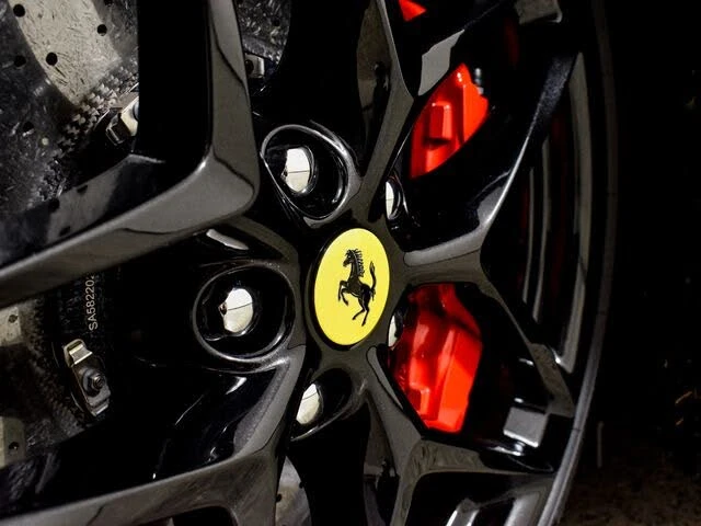 2021 Ferrari Roma - Image 20 of 31