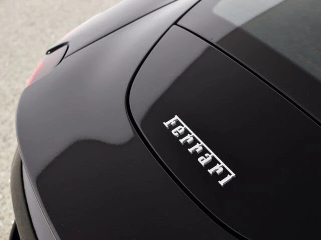 2021 Ferrari Roma - Image 15 of 31