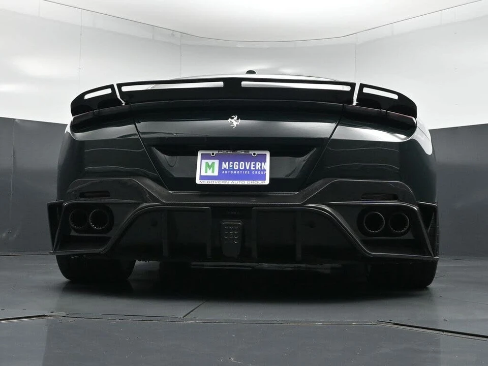 2021 Ferrari Roma - Image 25 of 31