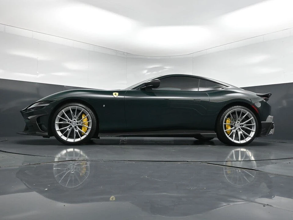 2021 Ferrari Roma - Image 23 of 31