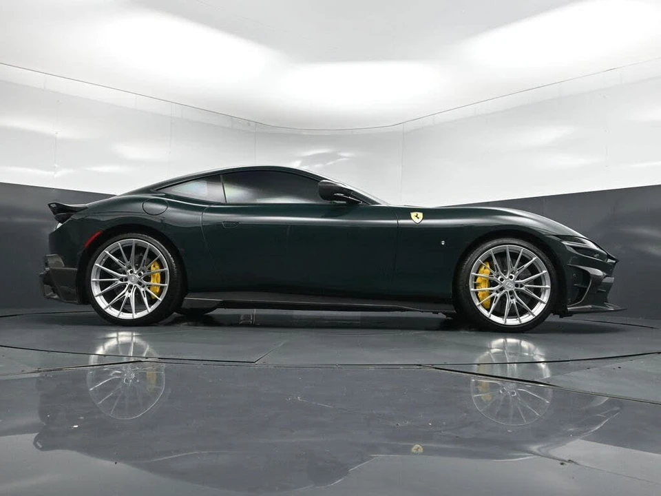 2021 Ferrari Roma - Image 27 of 31