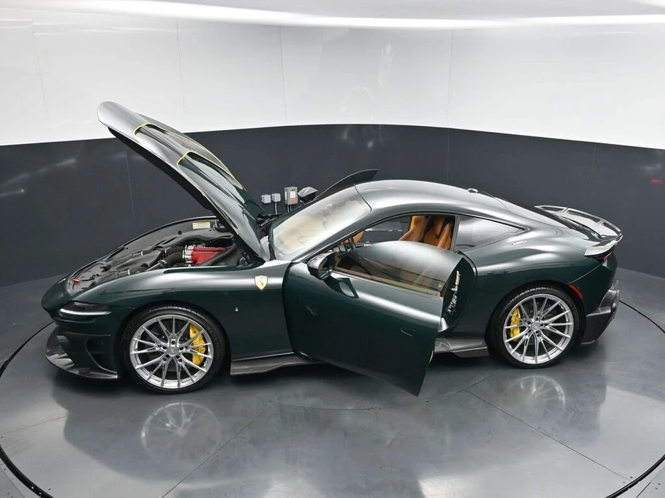 2021 Ferrari Roma - Image 30 of 31
