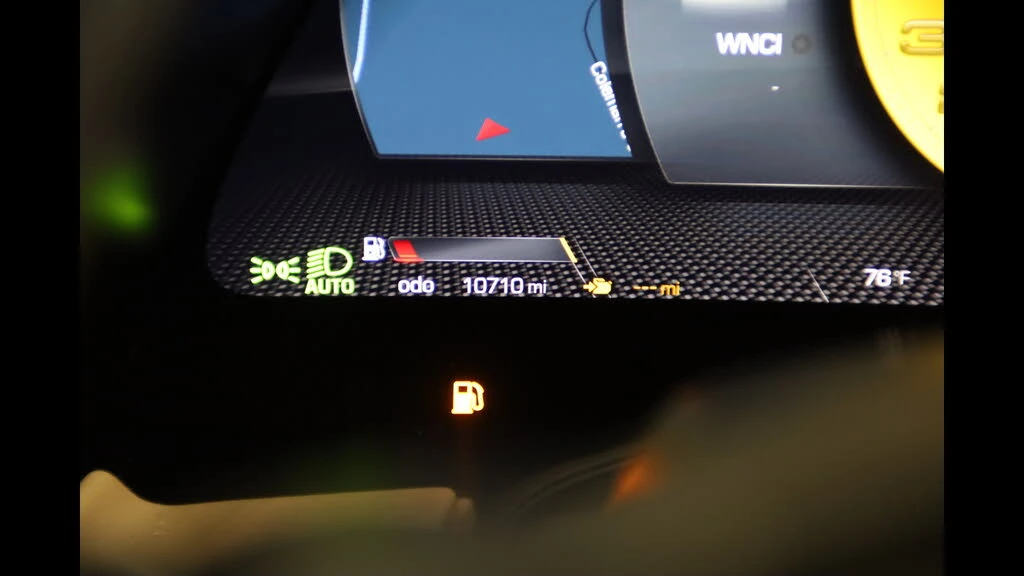 2021 Ferrari Roma - Image 24 of 31