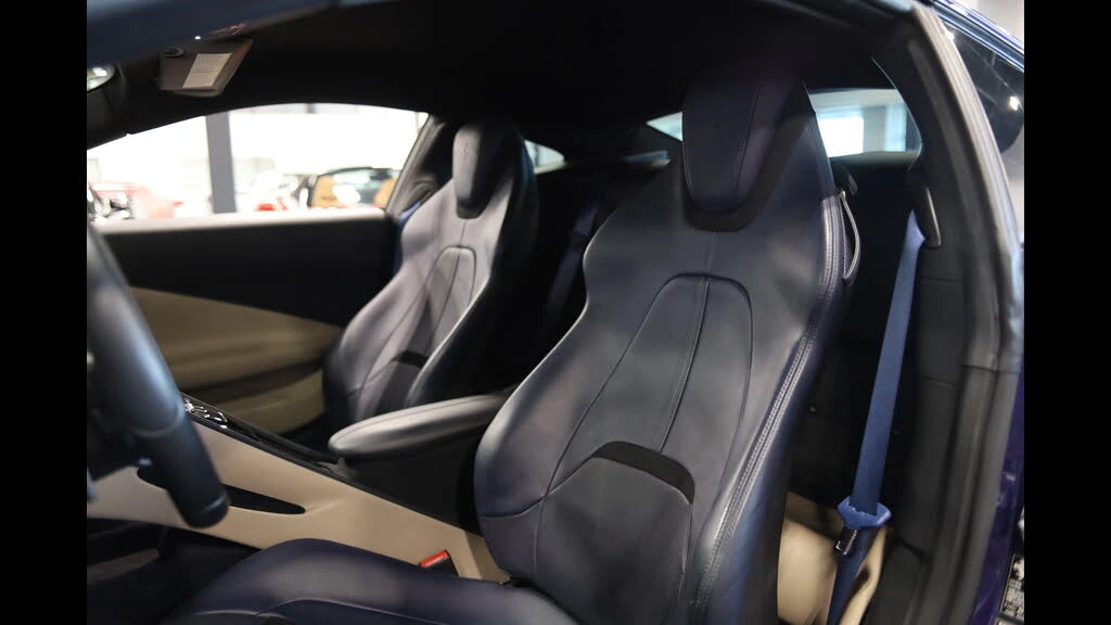 2021 Ferrari Roma - Image 18 of 31