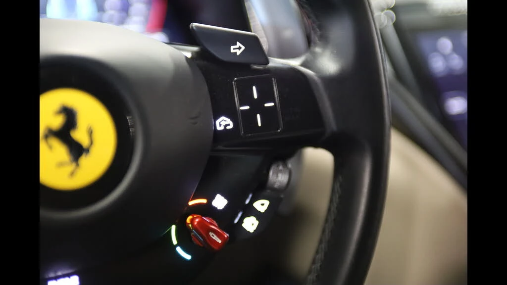 2021 Ferrari Roma - Image 26 of 31