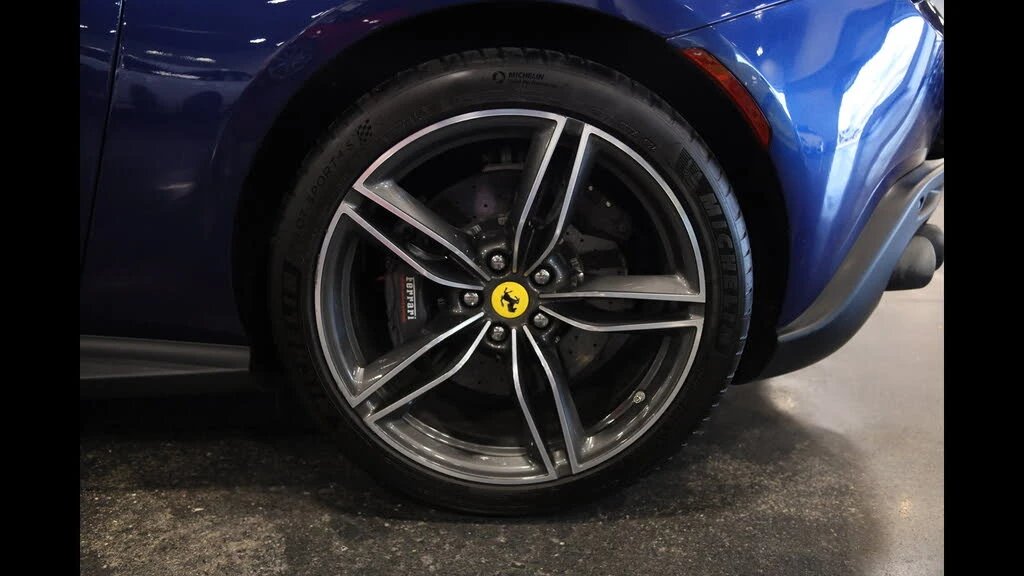 2021 Ferrari Roma - Image 13 of 31