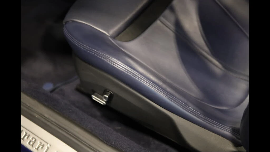 2021 Ferrari Roma - Image 19 of 31