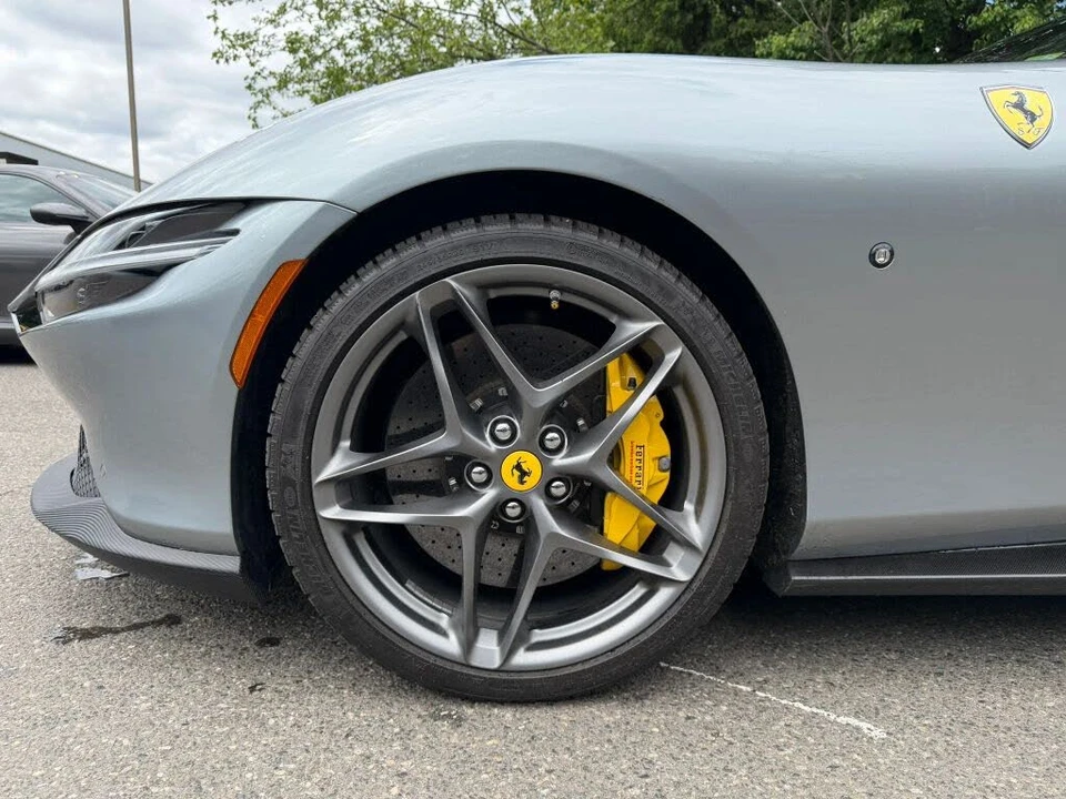 2021 Ferrari Roma - Image 12 of 30